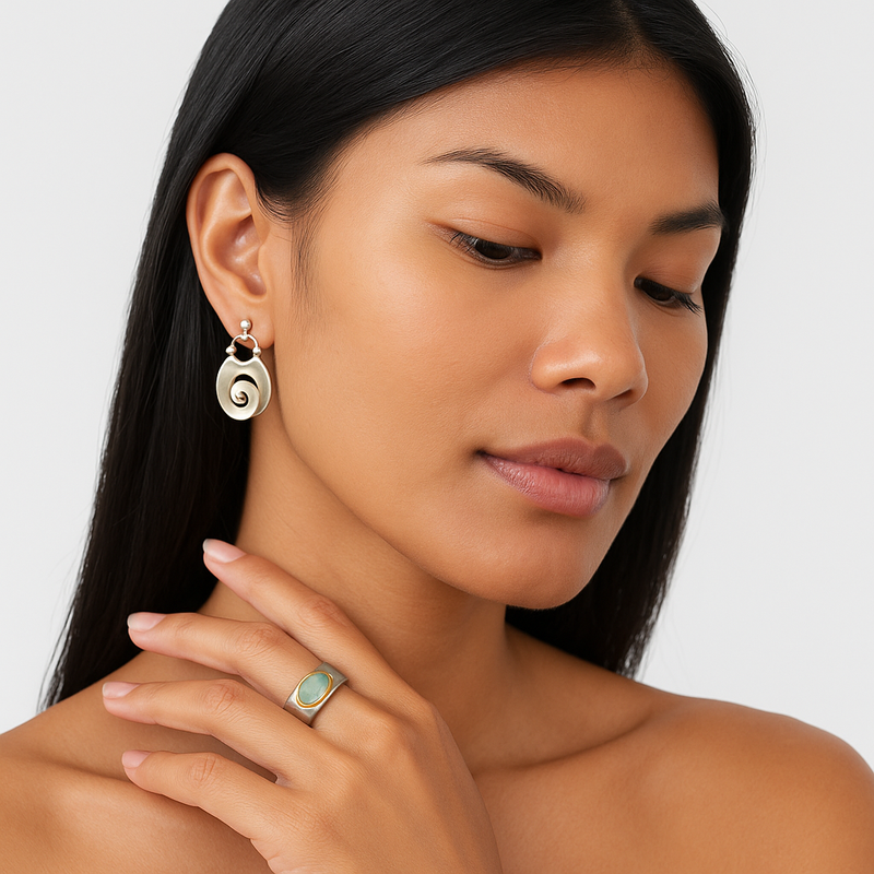 Brooke - Retro Silver Twisted Earrings