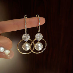 Ariel - Elegant Pearl Earrings