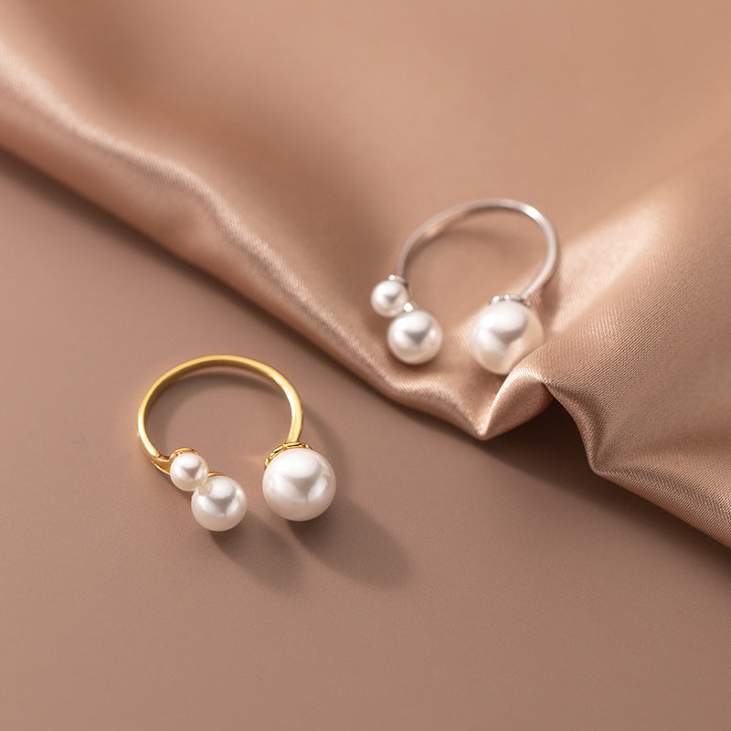 Thalienne - Adjustable Triple Freshwater Pearl Ring
