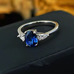 Thorneau - Ring in White Gold