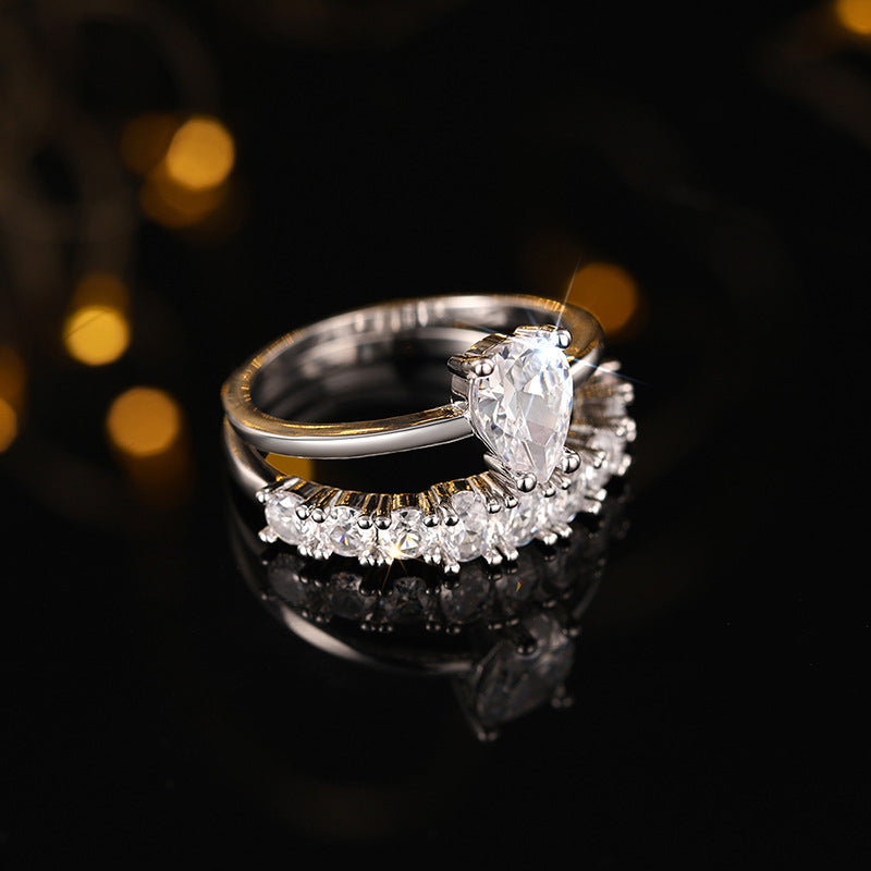 Vivienne Hartley - White Gold Ring
