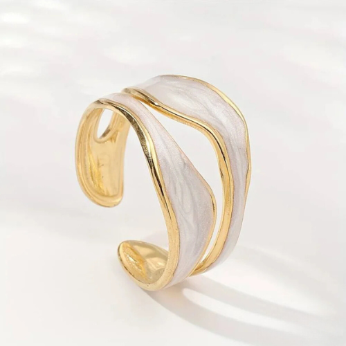Marielyn - Timeless Vintage White Gold Dream Ring