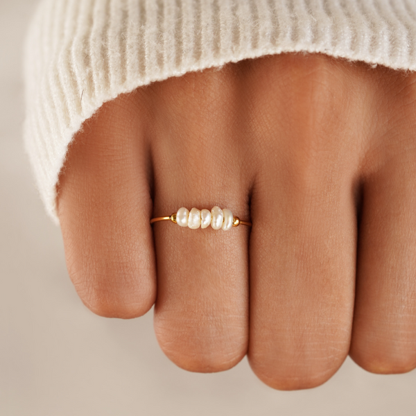 Veloria - Graceful Freshwater Pearl Ring