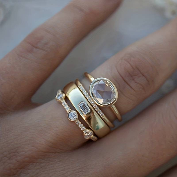 Ellen - Vintage-Inspired Gold Ring Collection