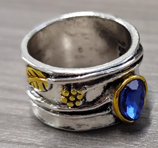 Edith - Retro Blue Stone Ring