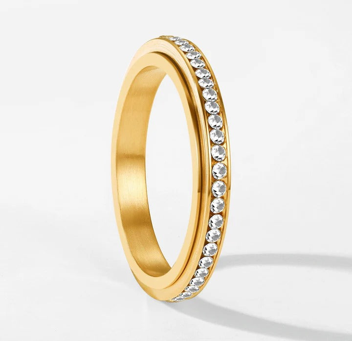 Fiona - Haven Spinning Orbit Ring