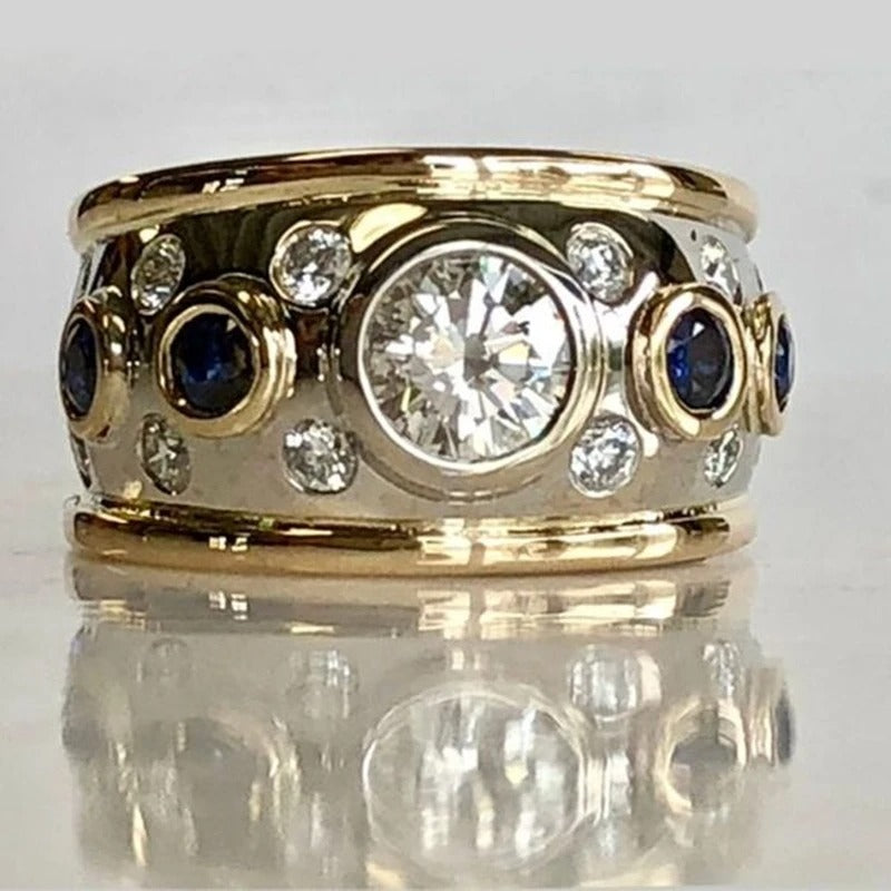 Cecilia - Retro Gold Ring Adorned with Zirconia