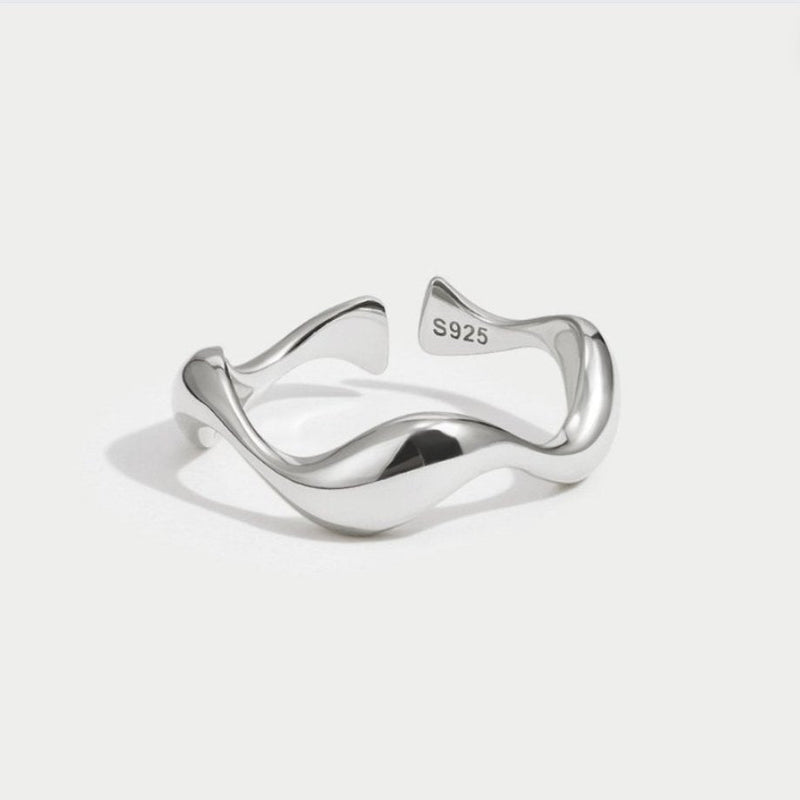Elle - Adjustable Silver Wave Ring