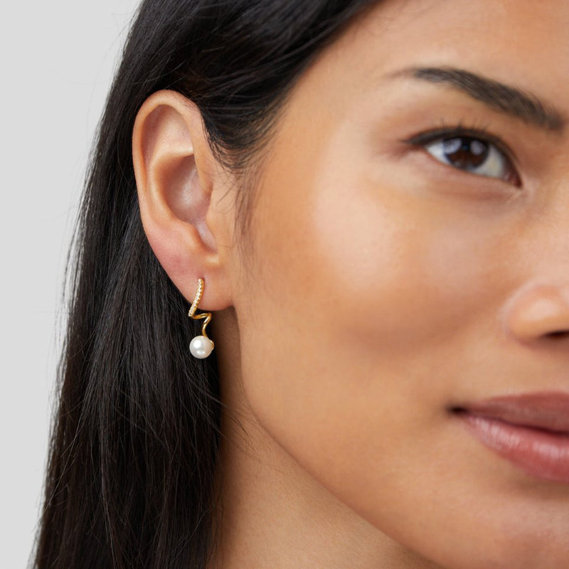Ava - Tam Pearl Wave Drop Earrings