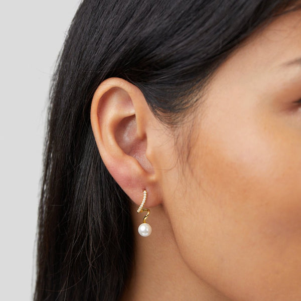 Ava - Tam Pearl Wave Drop Earrings