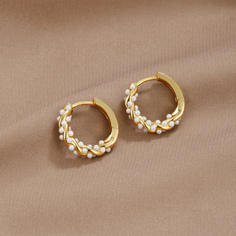 Anna - Vale Pearl Hoop Earrings